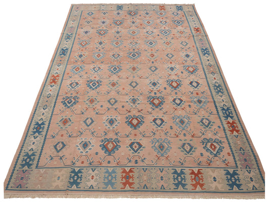 Kilvana Pink Silver 9.1x12.2 Hand Woven Rug