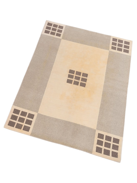 Tibarra Ivory Gray 5.8x7.11 Hand Knotted Rug