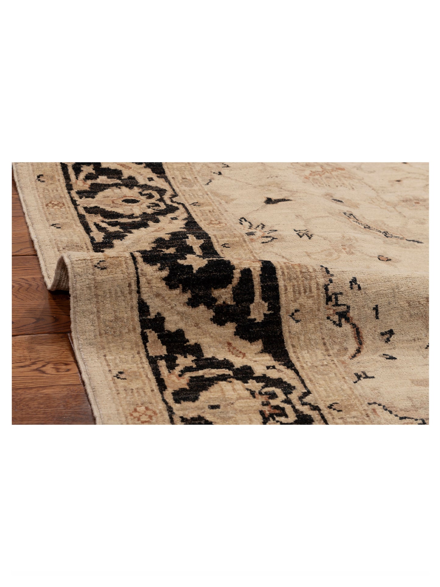 Lailora Ivory Black 5x7.2 Hand Knotted Rug