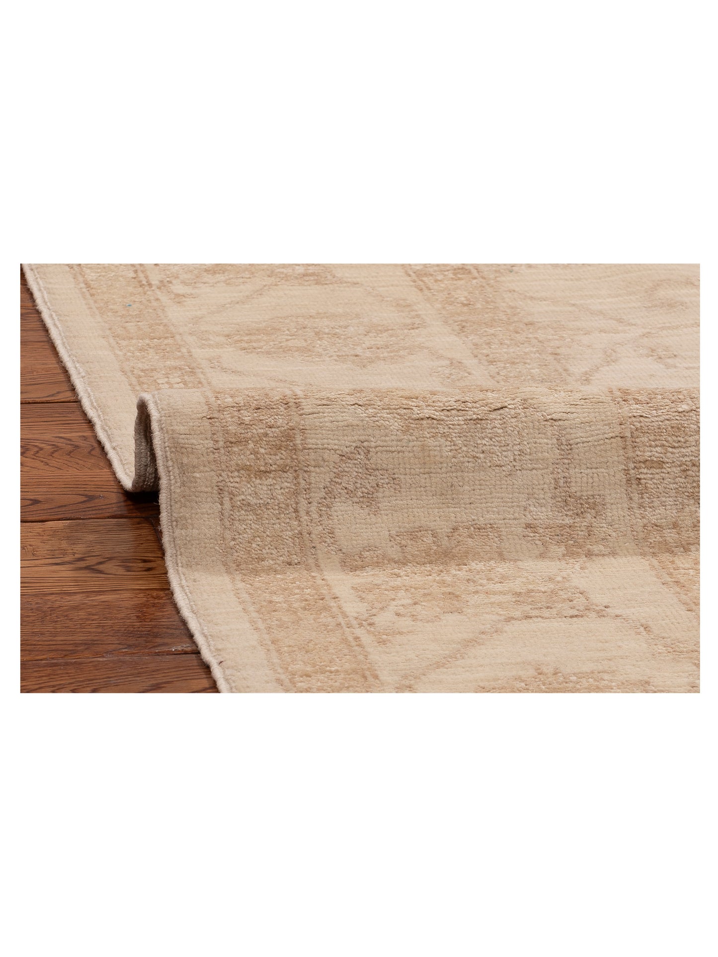 Lailora Ivory Ivory 5.7x7.11 Hand Knotted Rug