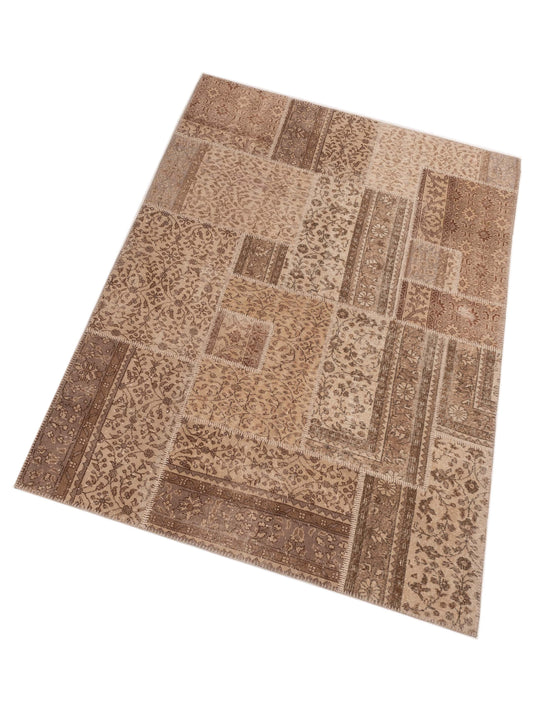 Patchwork Beige 5.7x8.3 Hand Knotted Rug