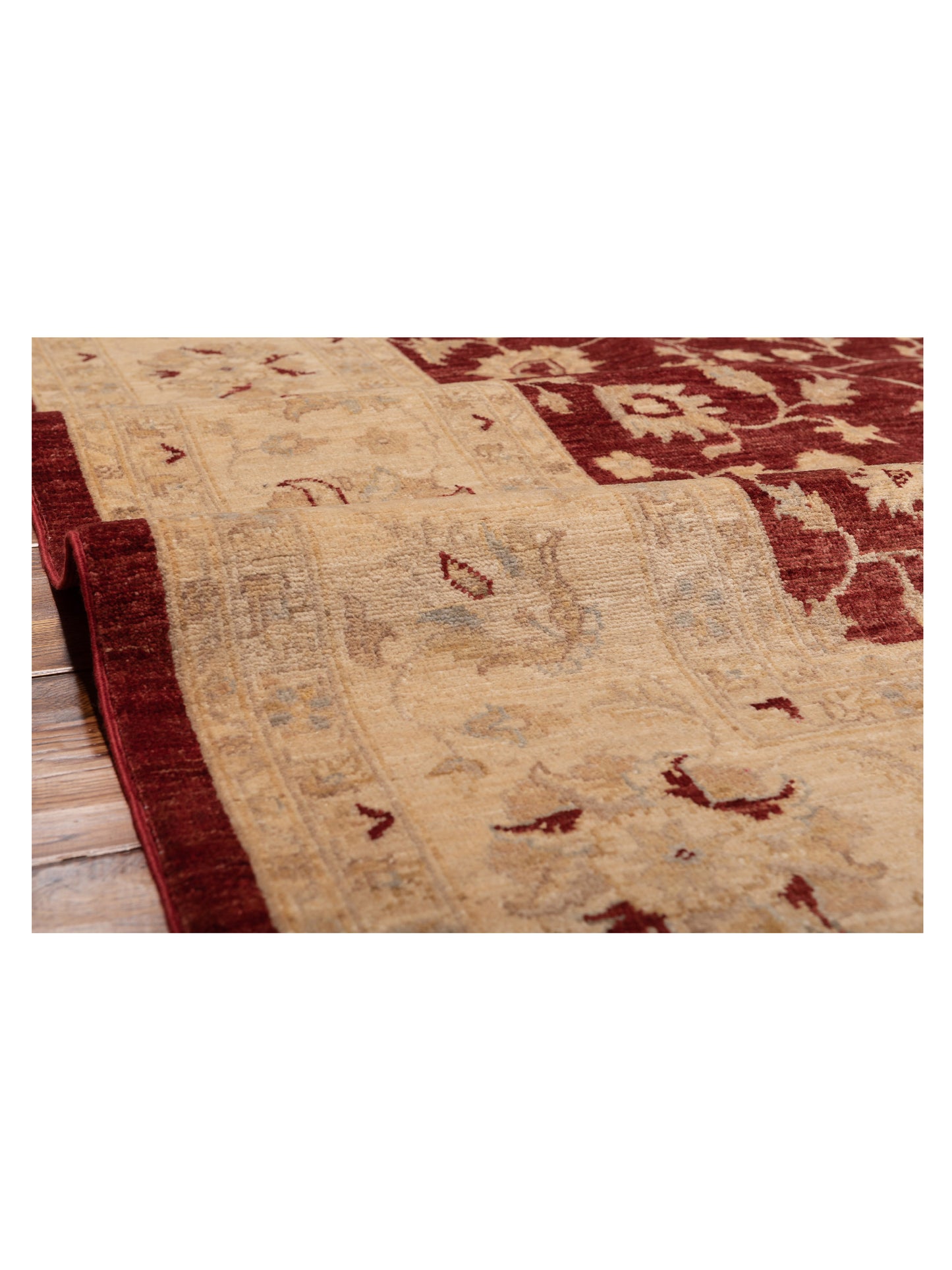Sabira Red Ivory 7.11x10.1 Hand Knotted Rug