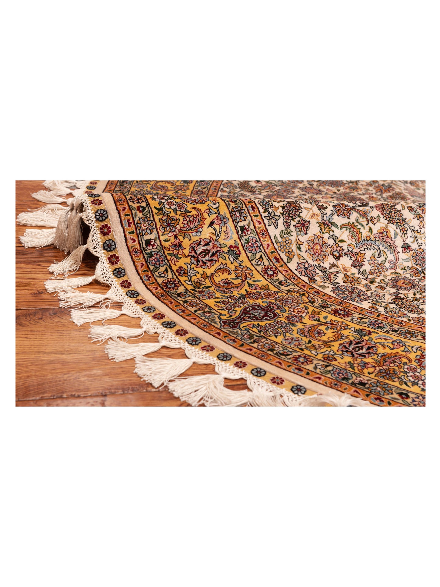 Pure Silk Ivory Gold 4.11x5 Hand Knotted Rug