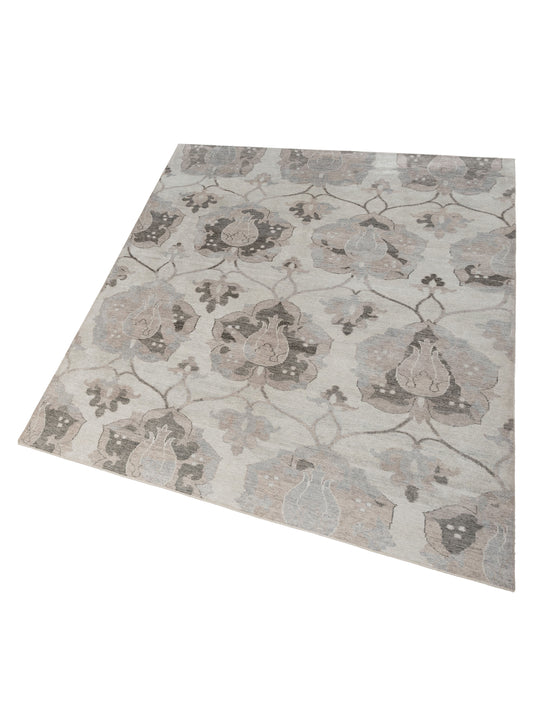 Tenzari Silver 8.1x9.11 Hand Knotted Rug