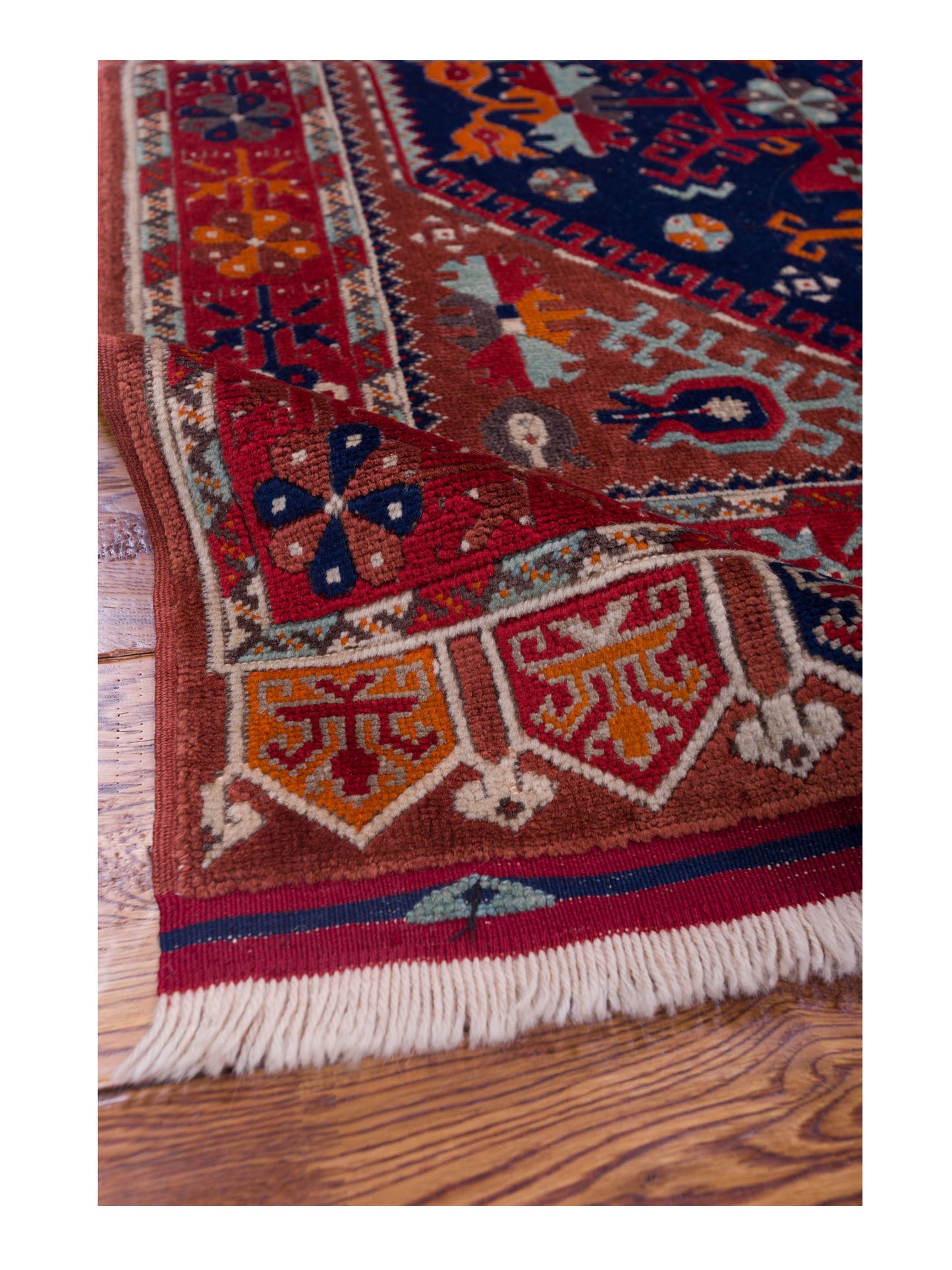 Shirvara Navy Red 3.10x5.10 Hand Knotted Rug