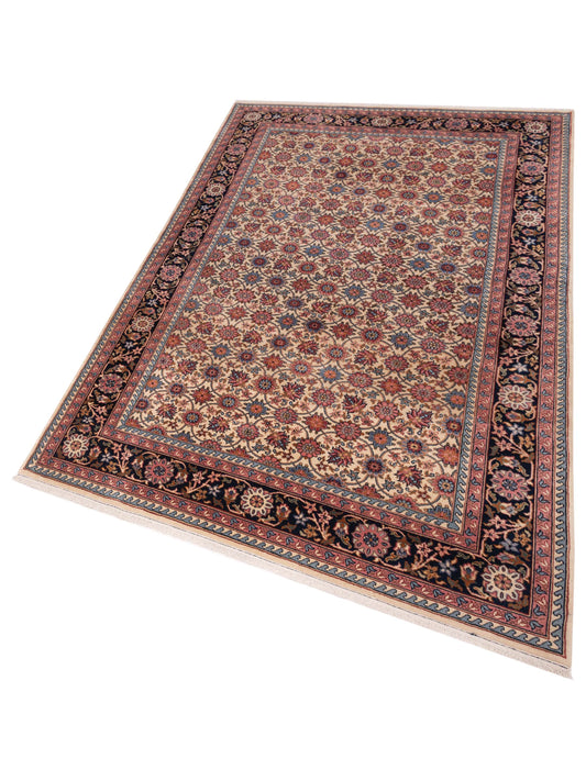 Ladira Ivory Navy 6.7x10.1 Hand Knotted Rug