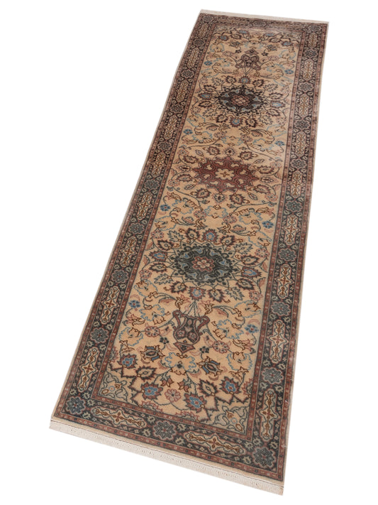 Ladira Ivory 2.8x10 Hand Knotted Rug