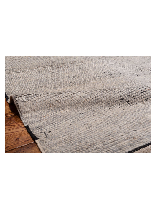 Anavera Silver Silver 6.2x8.10 Hand Knotted Rug