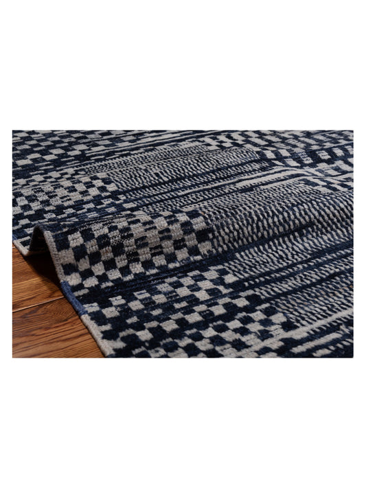 Anavera Ivory Black 6.1x8.8 Hand Knotted Rug