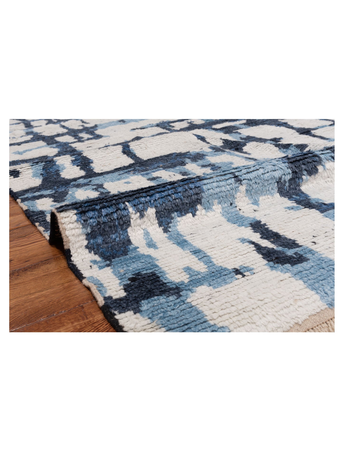 Anavera Ivory Blue 7.11x9.7 Hand Knotted Rug