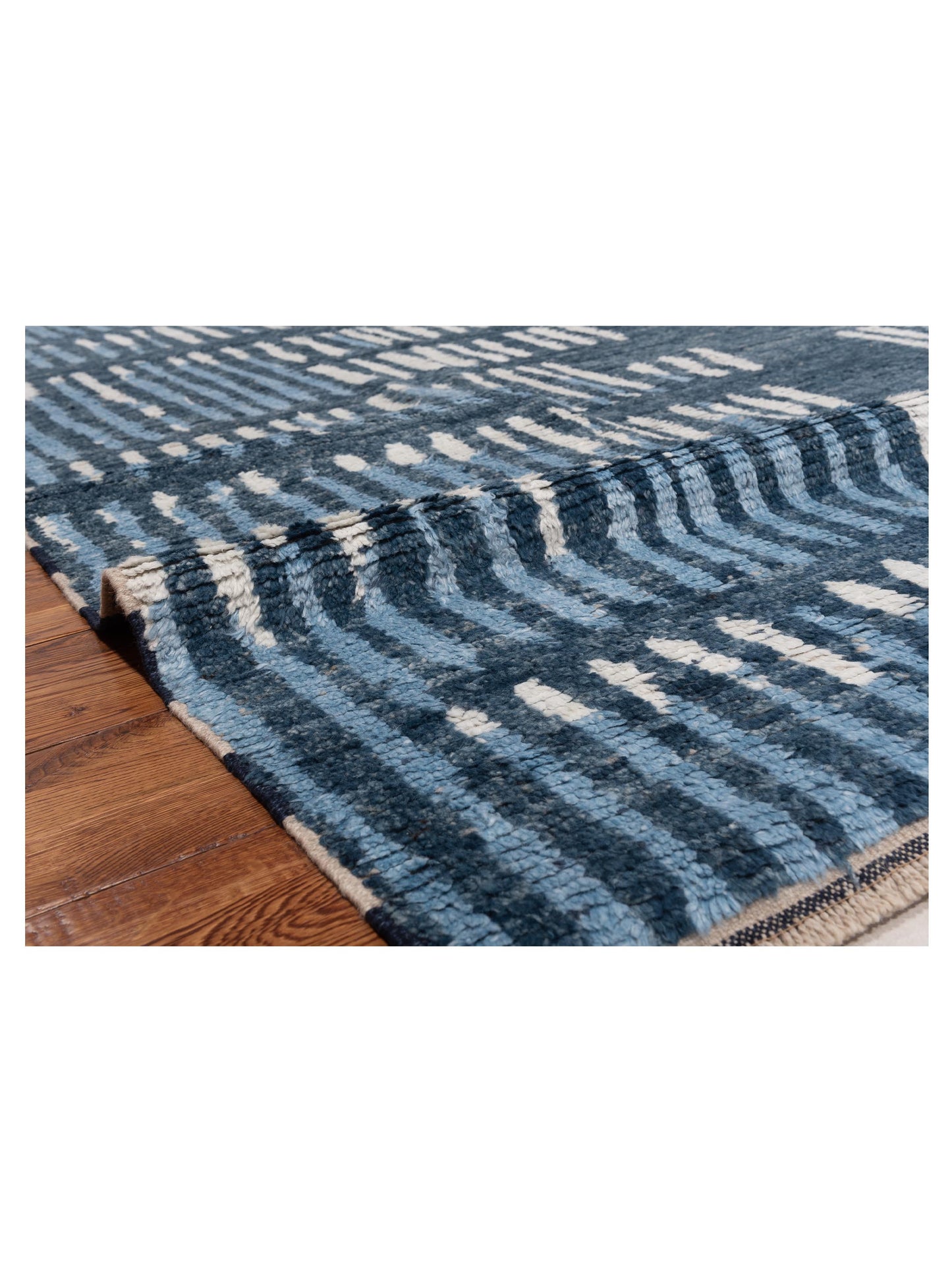 Anavera Blue Ivory 8.2x9.9 Hand Knotted Rug