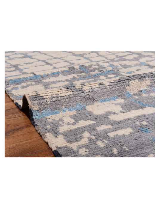 Anavera Ivory Gray 8.1x9.11 Hand Knotted Rug