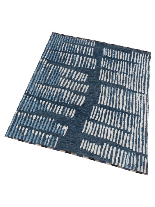 Anavera Blue Ivory 8.2x9.10 Hand Knotted Rug