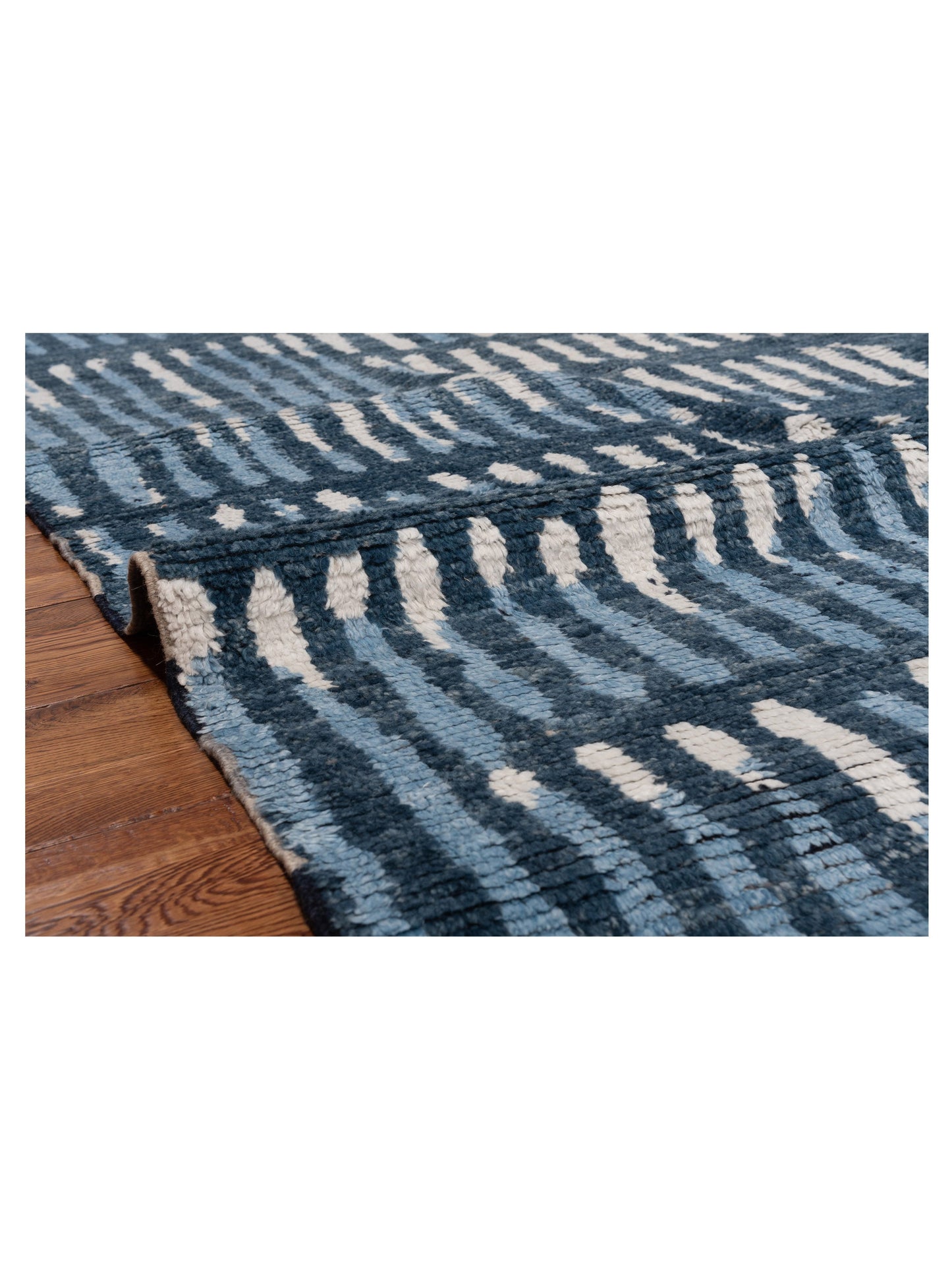 Anavera Blue Ivory 8.2x9.10 Hand Knotted Rug