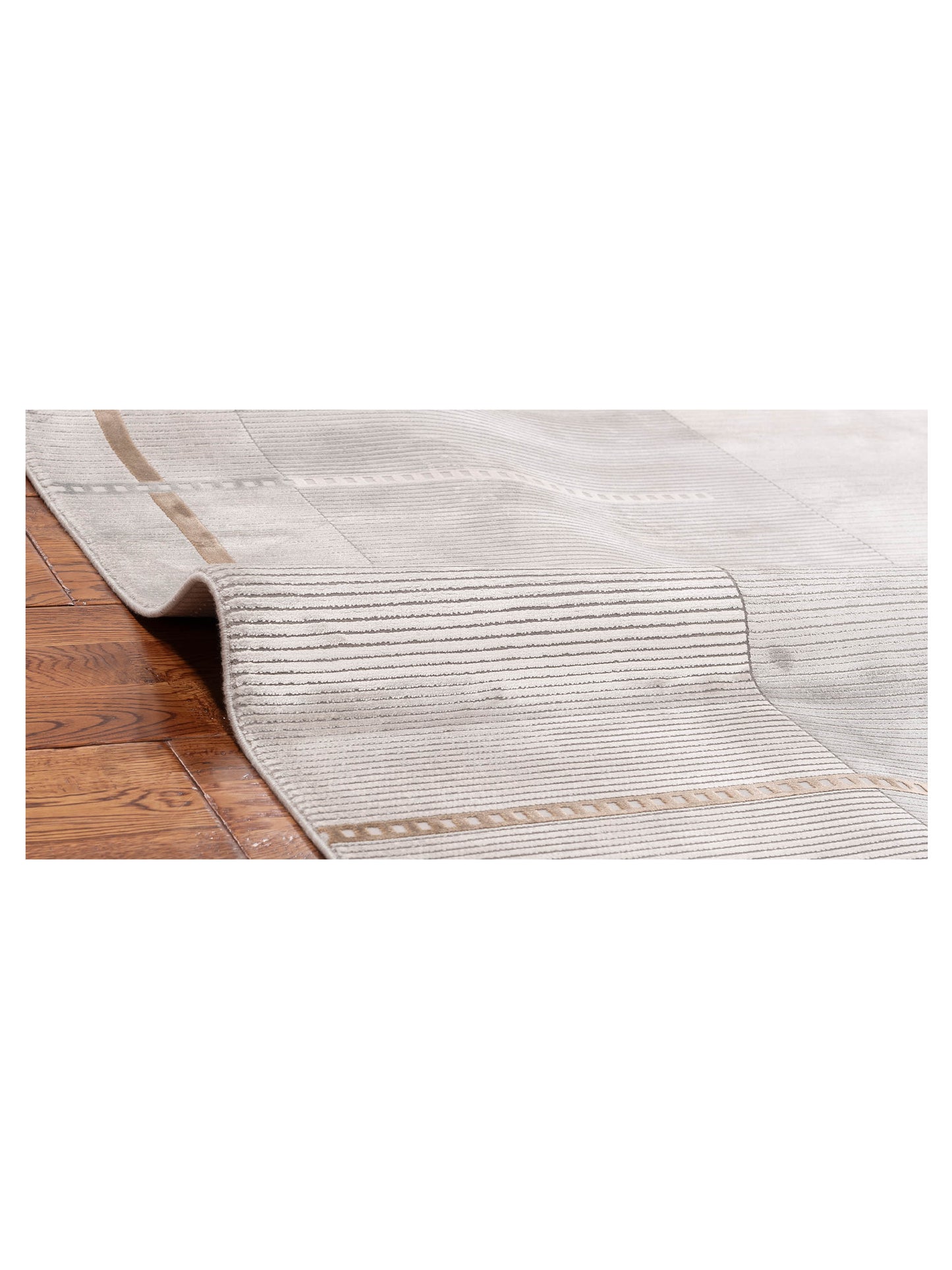 Calvera Beige Silver 8x10 Machine Made Rug