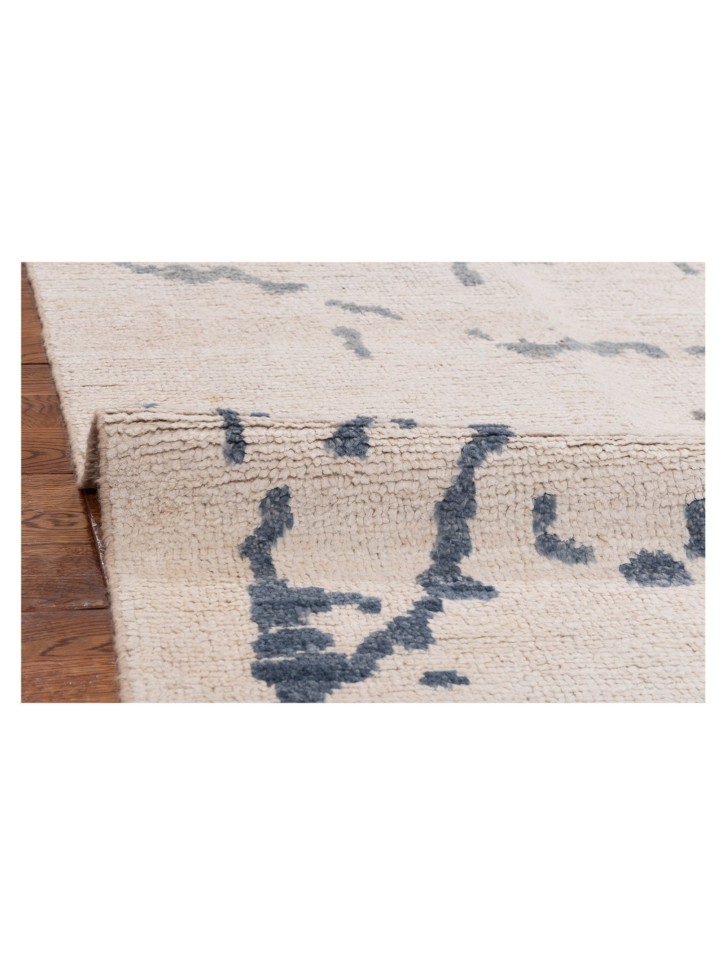 Anavera Ivory Gray 7.10x10 Hand Knotted Rug