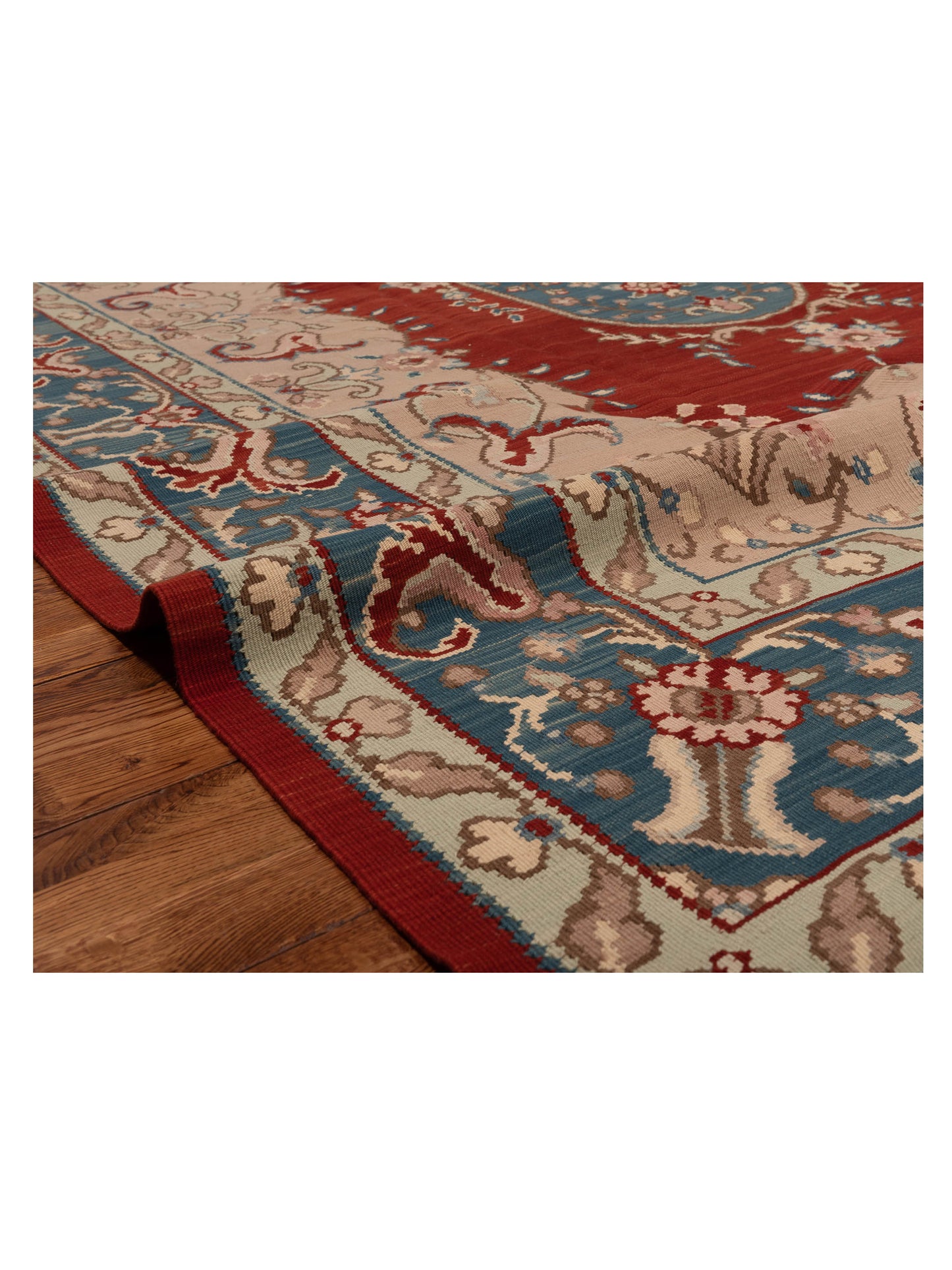 Kilvana Green Red 7.1x10.4 Hand Woven Rug