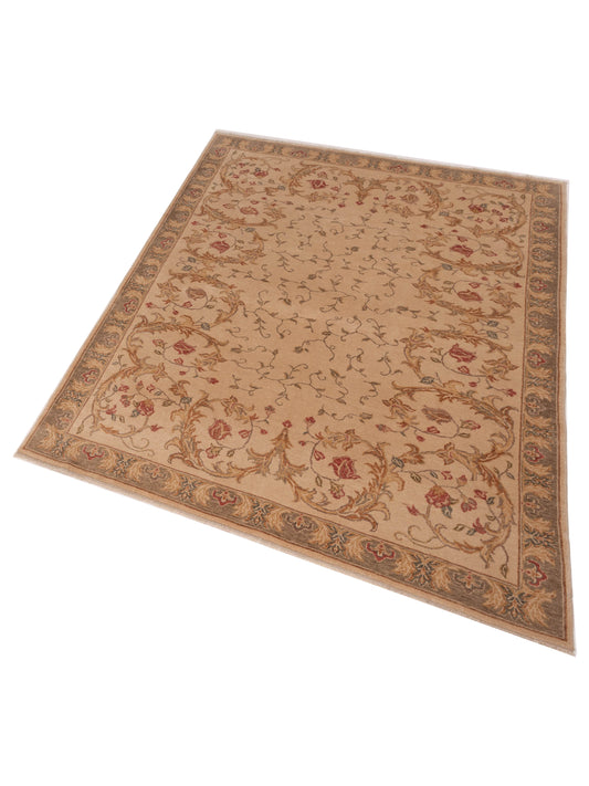 Antiqua Loom Ivory Green 6.9x8.2 Hand Knotted Rug
