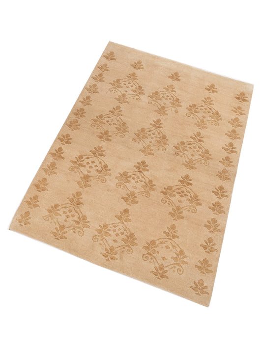 Tibarra Beige 5.7x8.5 Hand Knotted Rug
