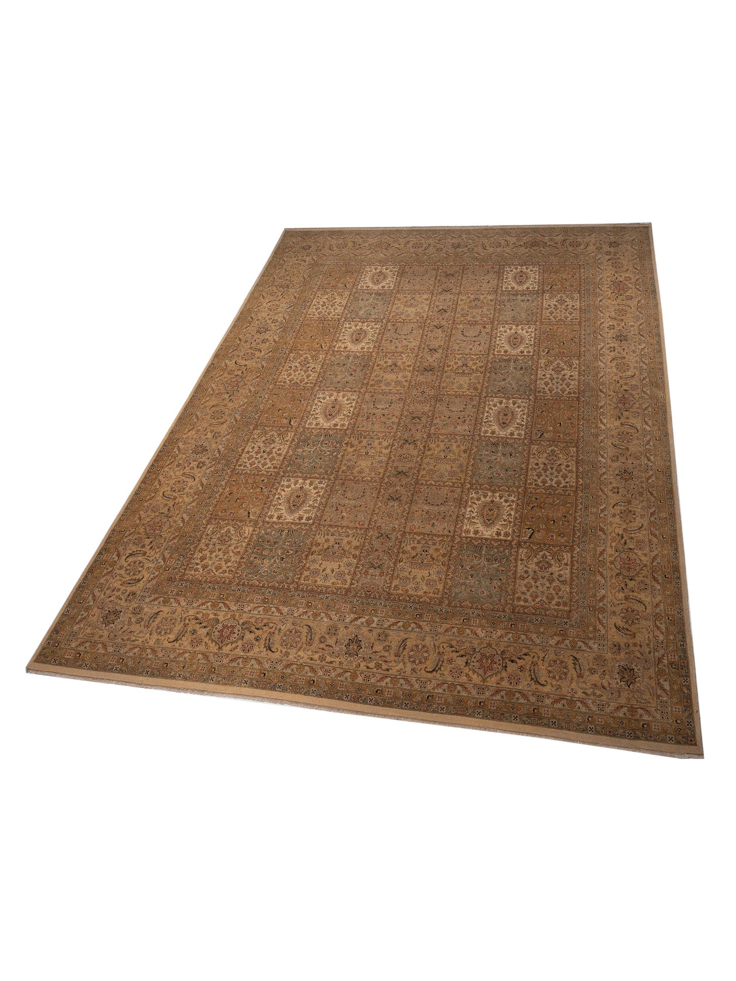 Jallira Multi 13.4x17.3 Hand Knotted Rug