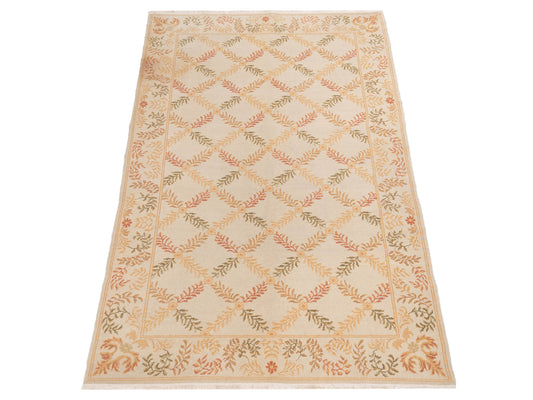 Petalyn Ivory 6.1x8.9 Hand Knotted Rug