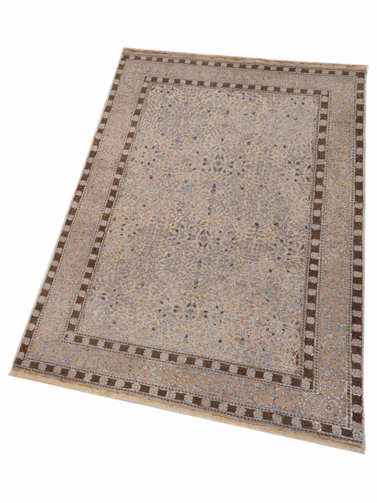 Vintage Beige 3.8x5.7 Hand Knotted Rug