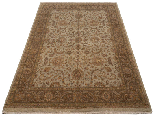 Jallira Silver Brown 7.11x10.5 Hand Knotted Rug