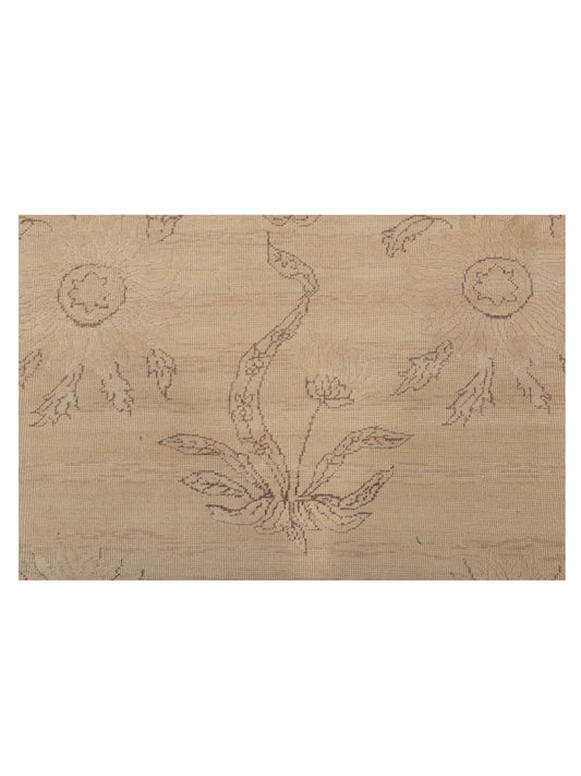 Vintage Ivory 9.1x12.8 Hand Knotted Rug