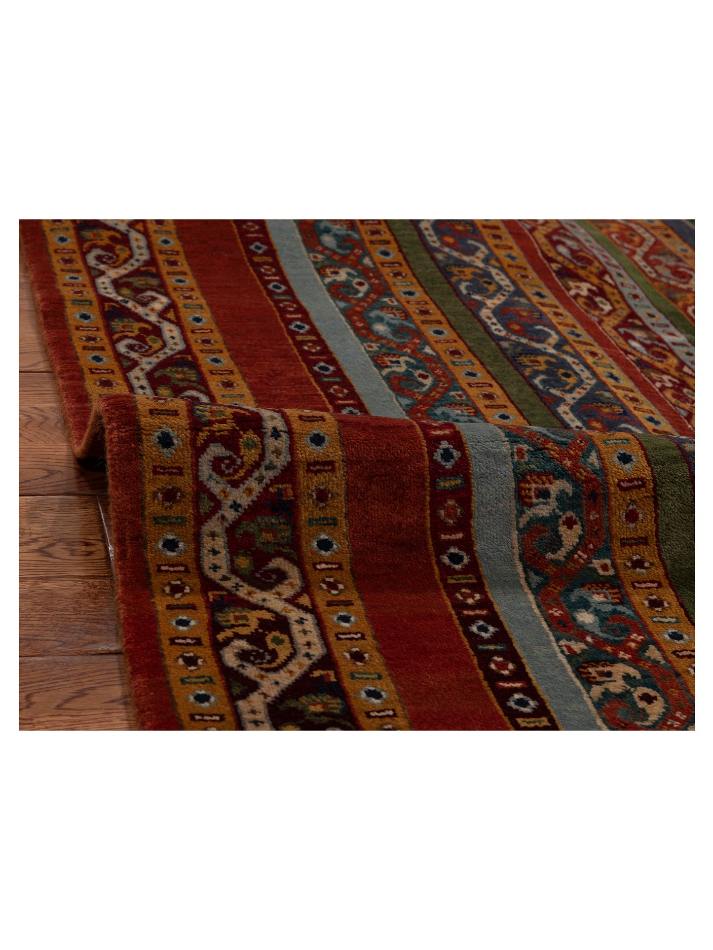Shalanta Multi 5.6x7.8 Hand Knotted Rug