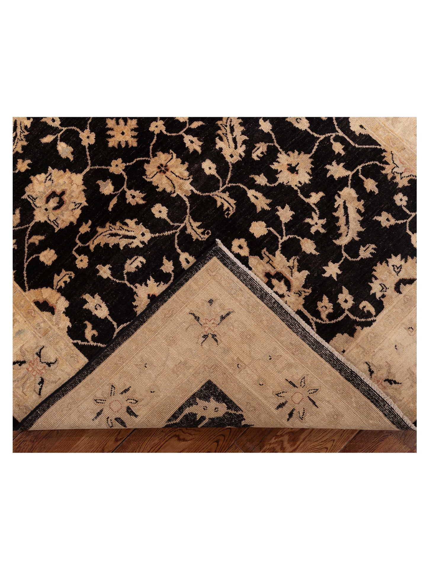 Sabira Black Ivory 4.10x7.2 Hand Knotted Rug