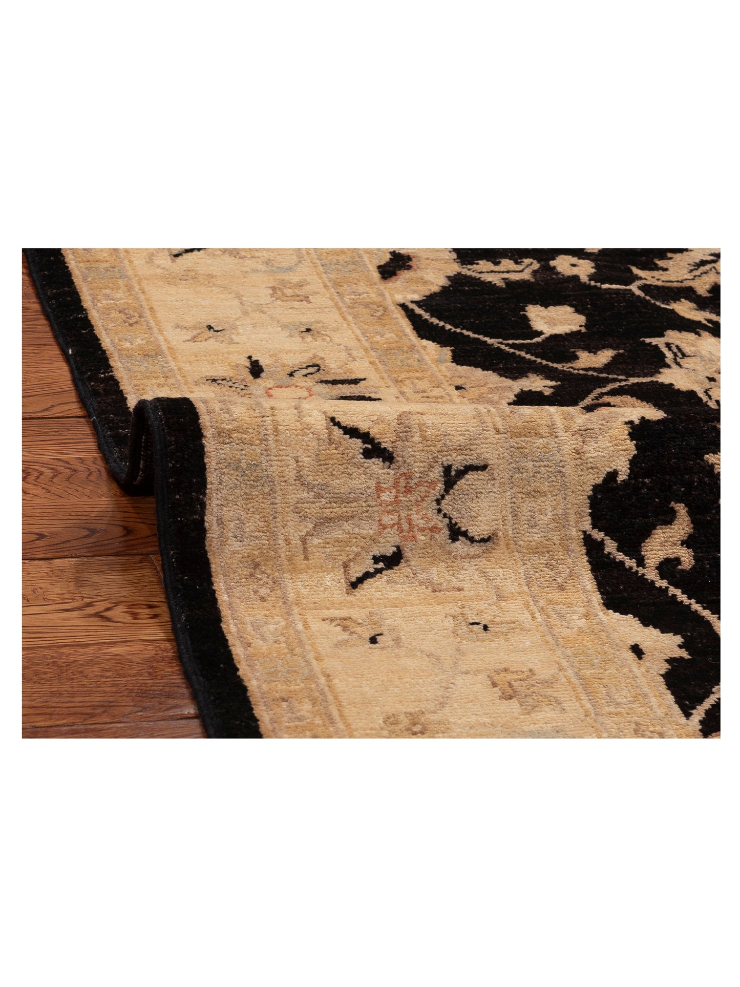 Sabira Black Ivory 4.10x7.2 Hand Knotted Rug