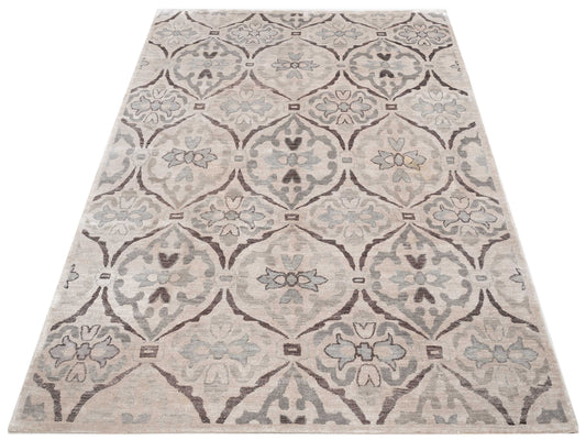 Tenzari Beige 7.9x9.10 Hand Knotted Rug