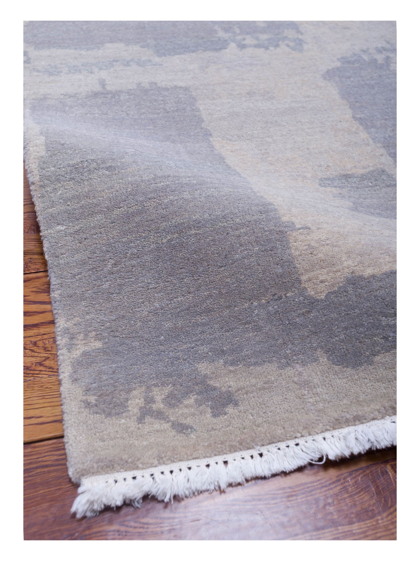 Tenzari Gray Silver 4x6 Hand Knotted Rug