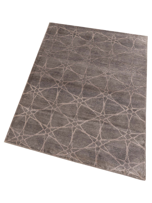 Tenzari Gray 4.1x6.1 Hand Knotted Rug