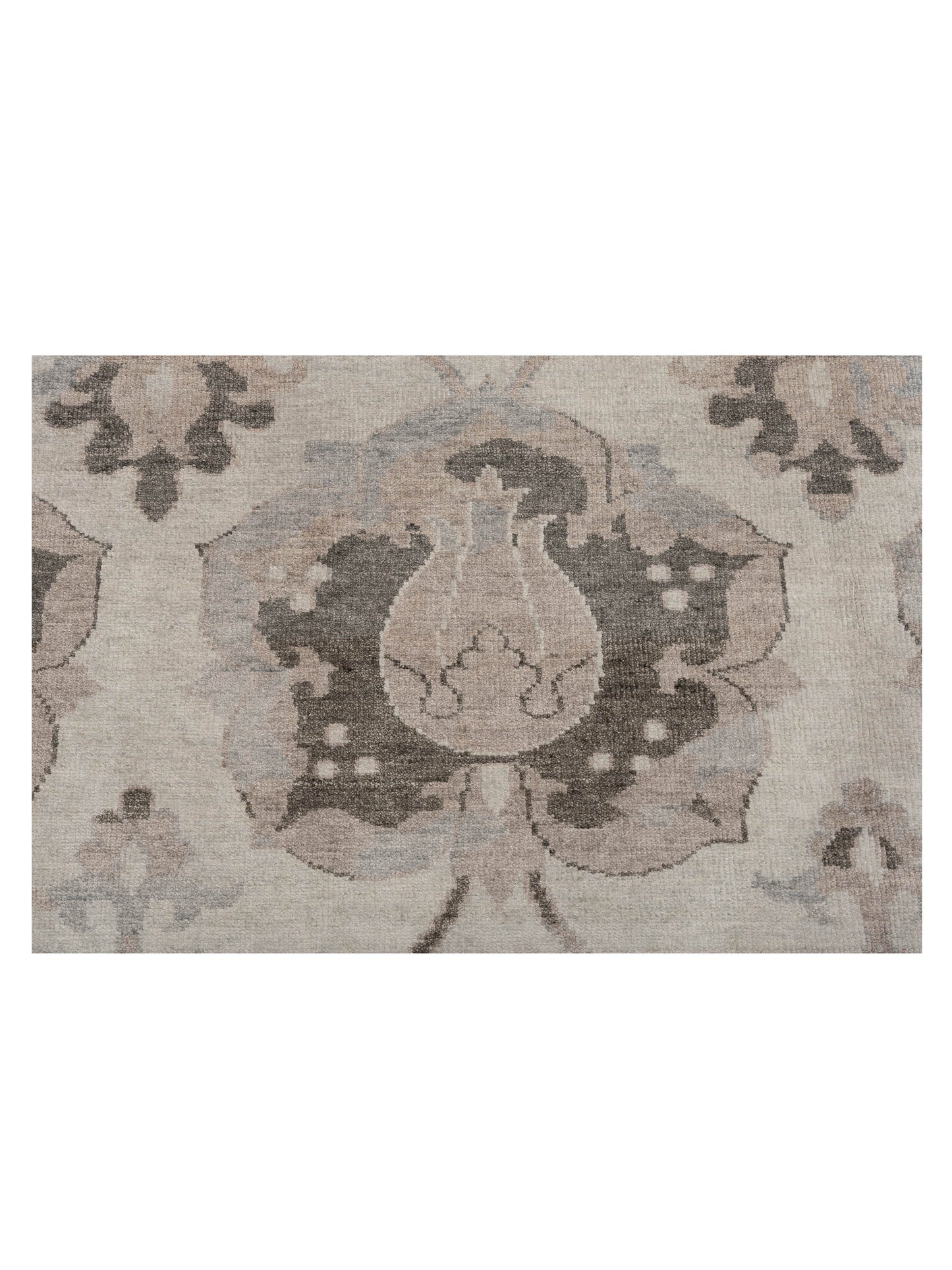 Tenzari Silver 8.1x9.11 Hand Knotted Rug