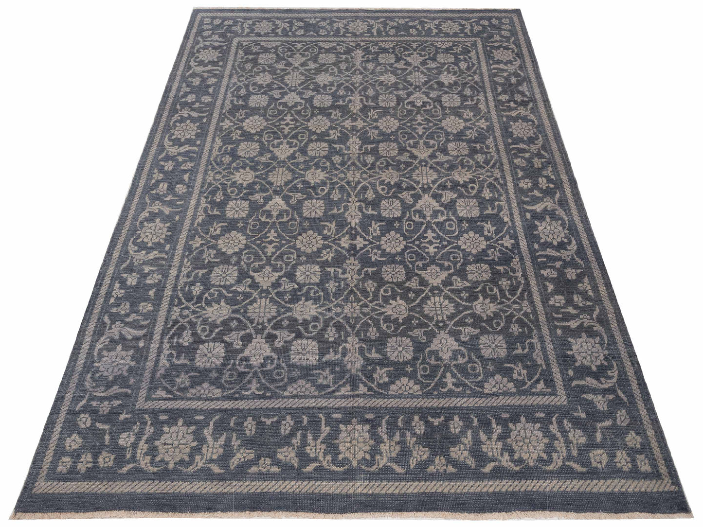 Oushara Gray 7.9x9.9 Hand Knotted Rug