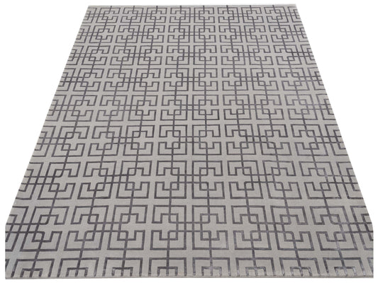 Tenzari Silver Gray 8.3x10 Hand Knotted Rug