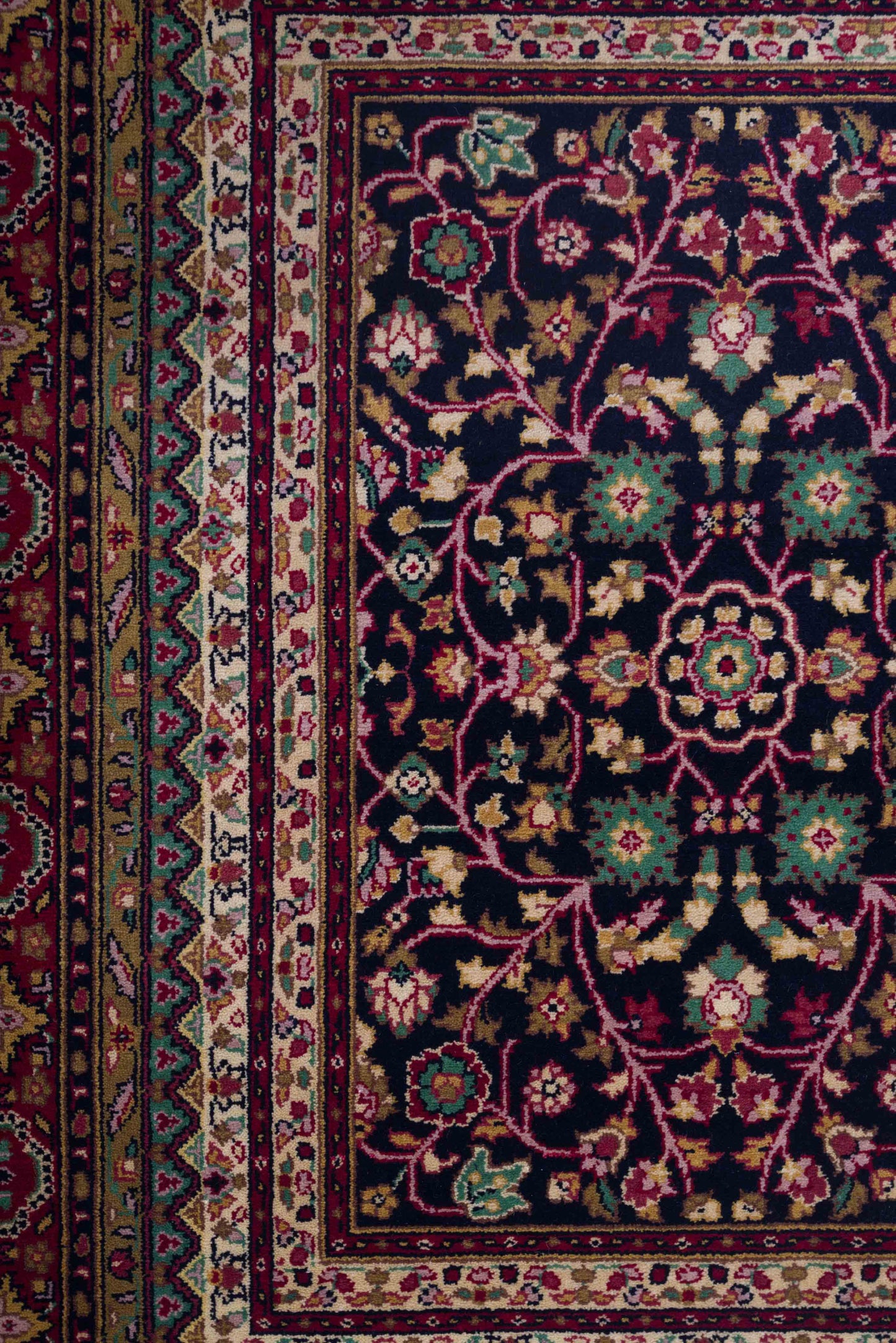 Sansira Black Red 4x6 Hand Knotted Rug