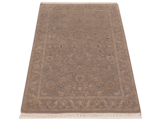 Javira Silk Gray 4.1x6.1 Hand Knotted Rug