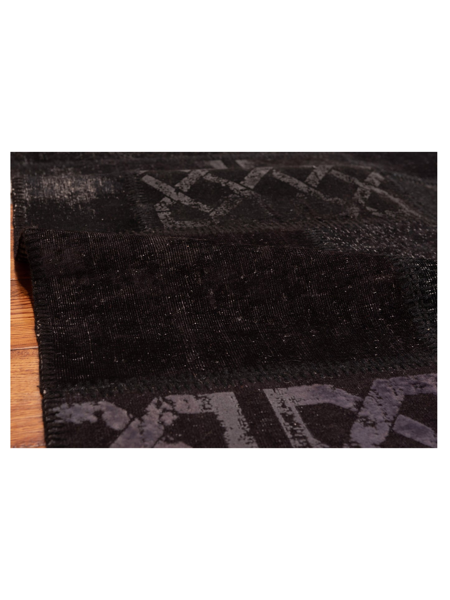 Patchwork Black 5.7x7.11 Hand Knotted Rug