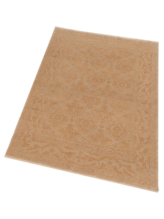 Defnera Ivory Gold 4.2x5.11 Hand Knotted Rug