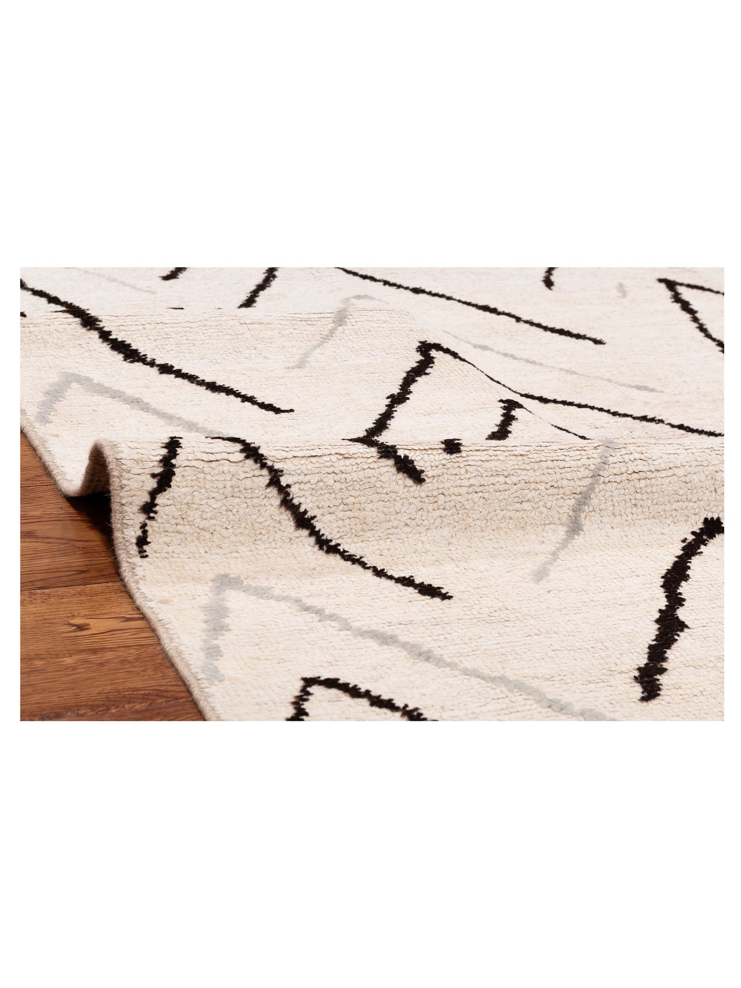 Anavera Ivory 7.9x9.4 Hand Knotted Rug