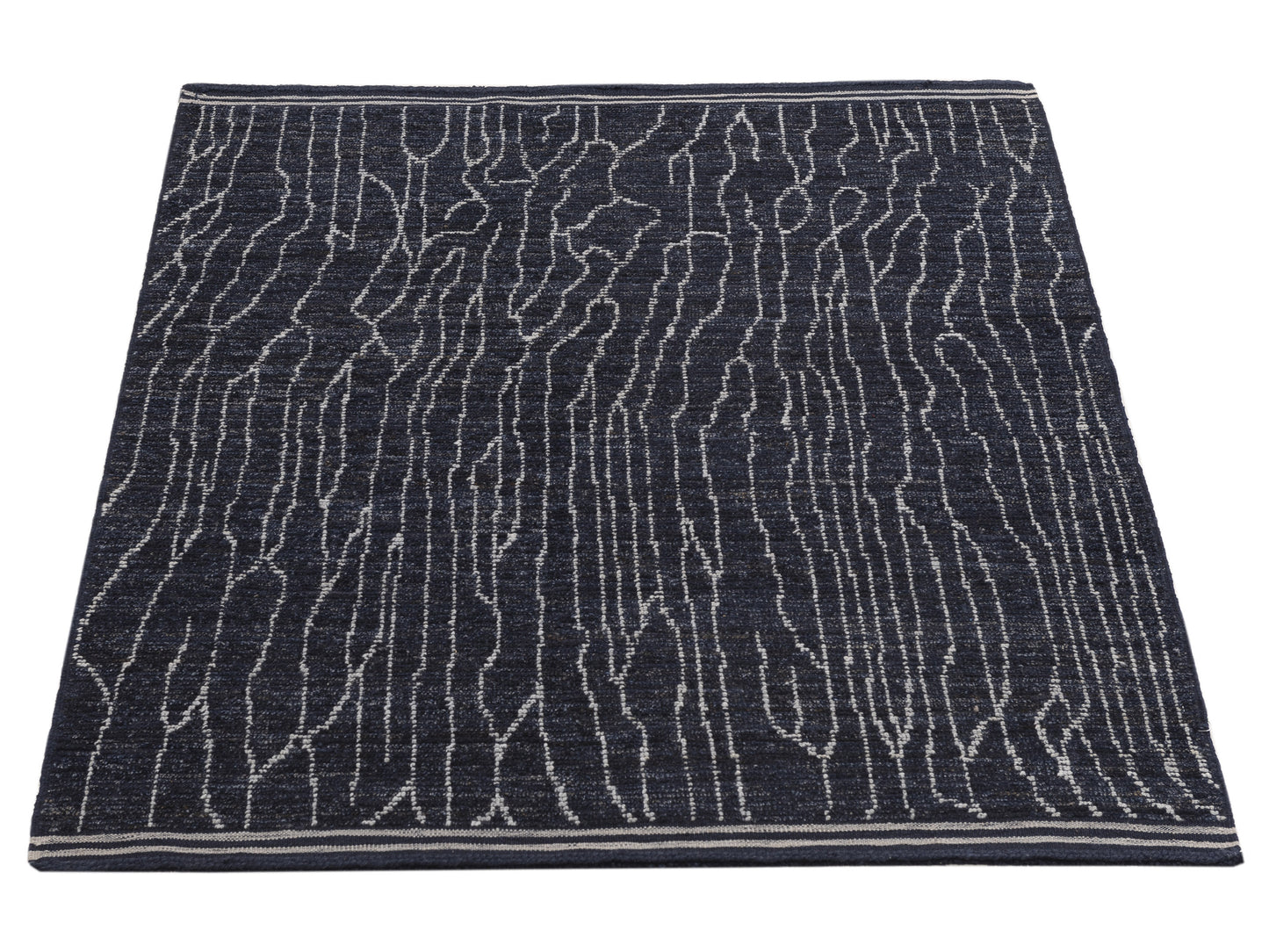 Baskra Blue Ivory 4.9x5.9 Hand Knotted Rug