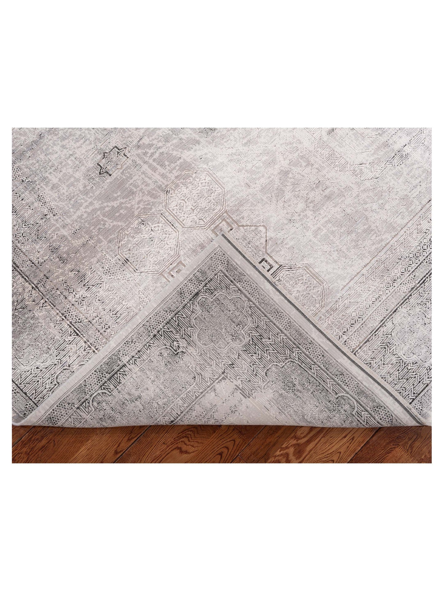 Calvera Silver Gray 8x10 Machine Made Rug