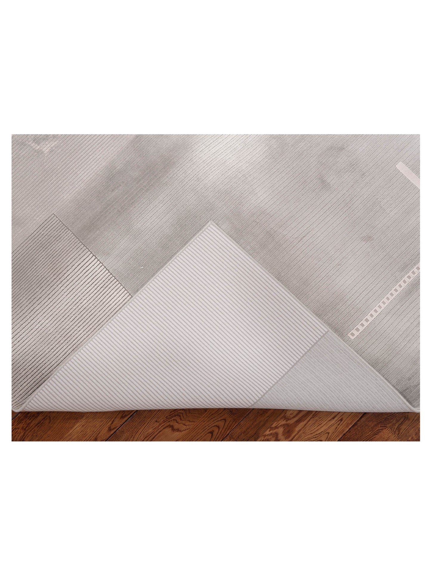 Calvera Beige Silver 8x10 Machine Made Rug