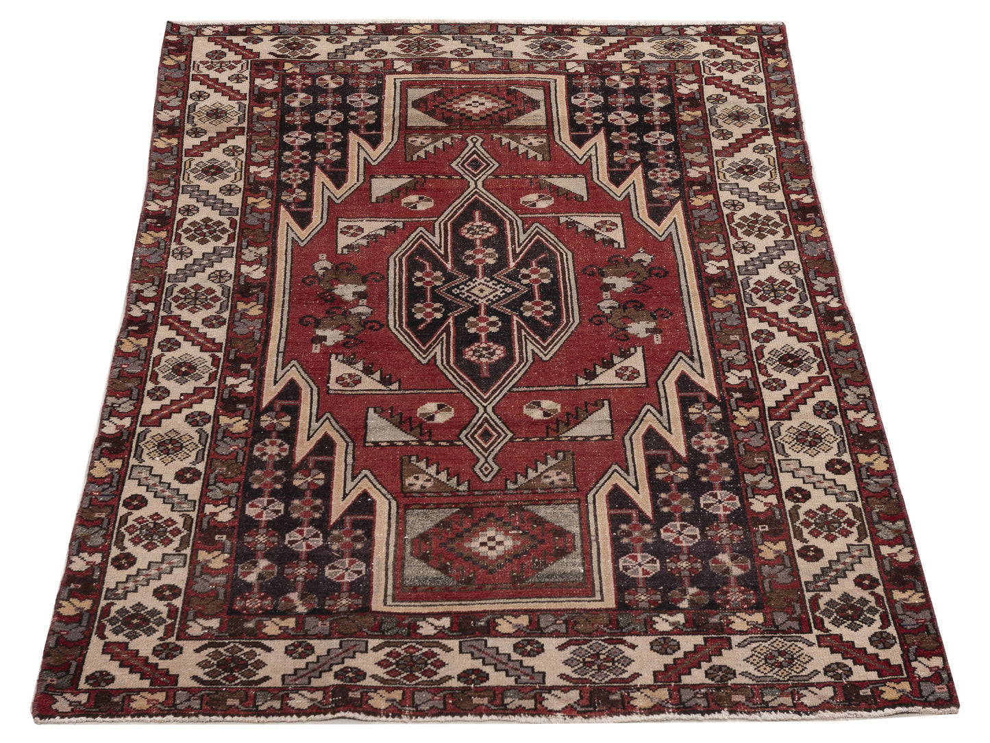 Antiqua Heirloom Red Ivory 4.2x6.8 Hand Knotted Rug